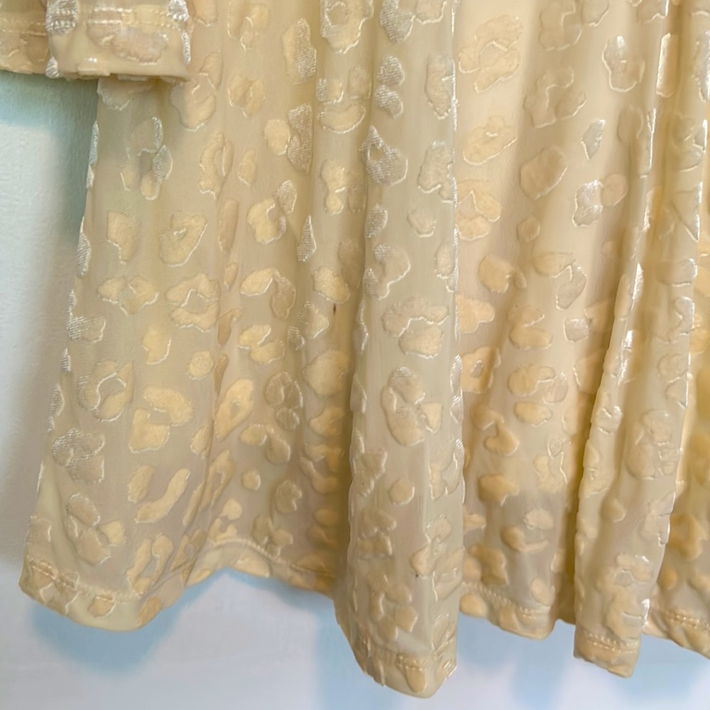Cotton On girls ivory velvet burnout leopard dress, size 4T. - Picture 4 of 4